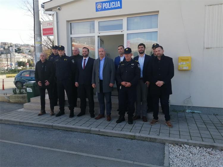 Slika /PU_SD/Slike/IMG-20211215-WA0000.jpg