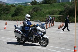 Slika PU_SD/policija-motociklist.JPG